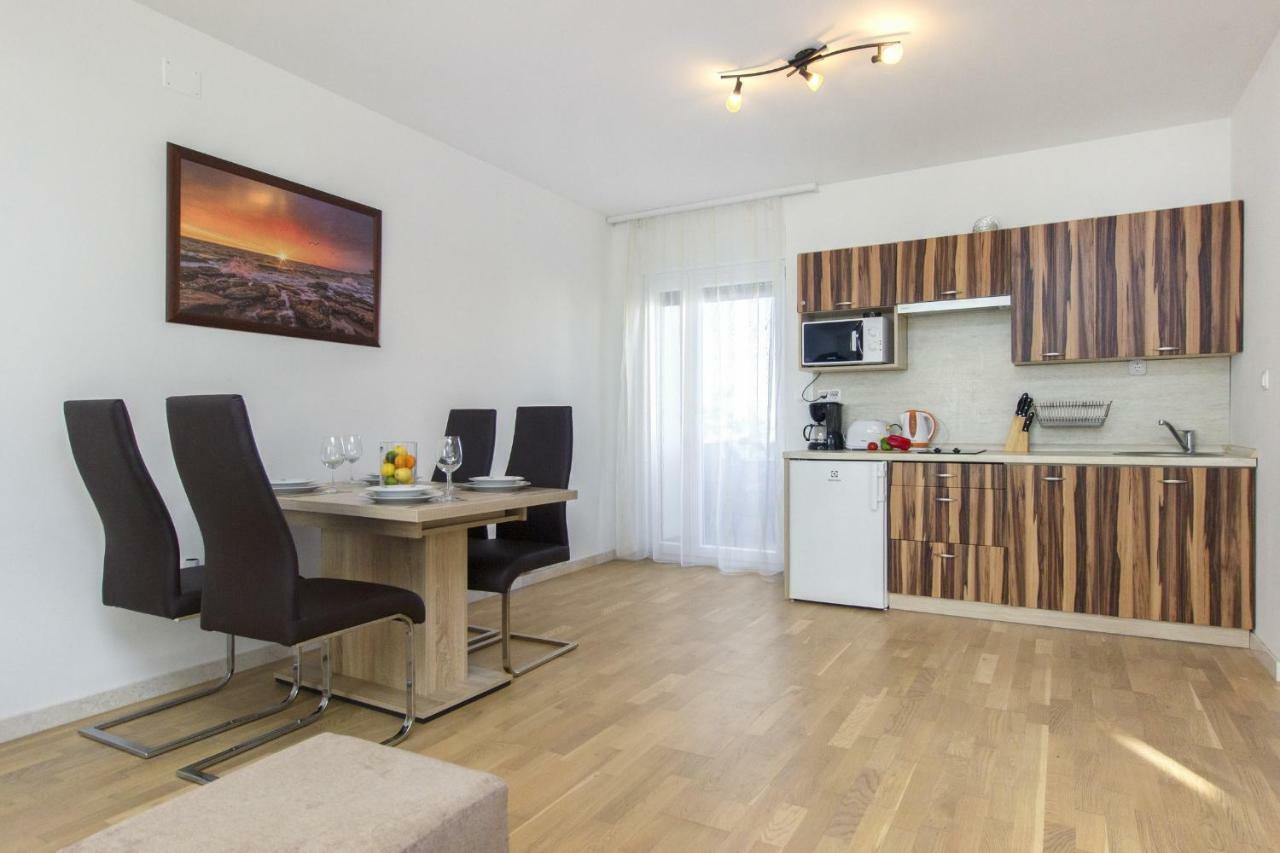 וודיצה Apartmani Gabriella מראה חיצוני תמונה