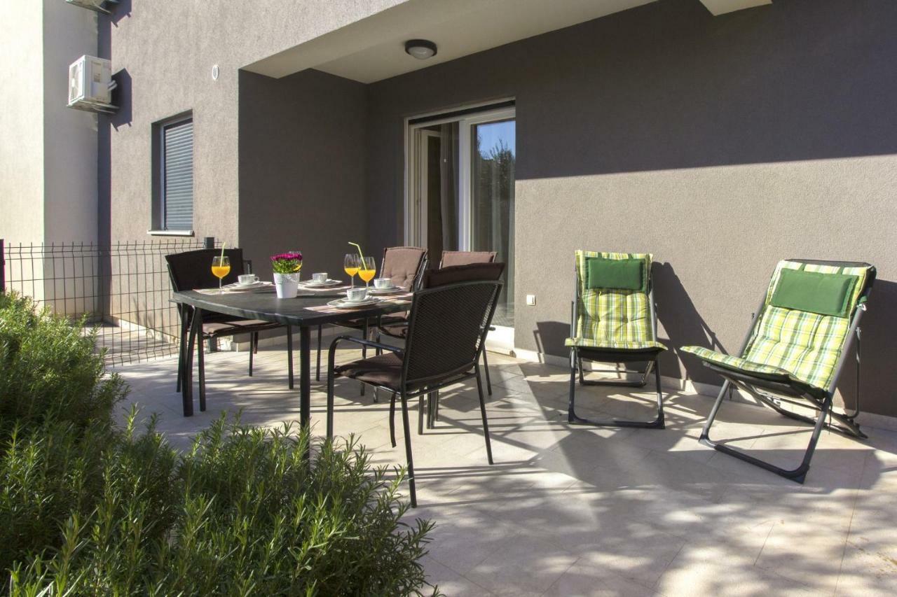 וודיצה Apartmani Gabriella מראה חיצוני תמונה